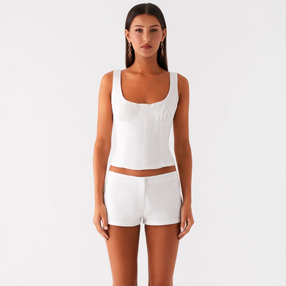 NWT Peppermayo Linen Low Rise Mini Shorts